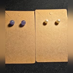 2 Pair Earring Stud Lot. 1‎ PEARL COLOR  1 PURPLE COLOR Estate Jewerly